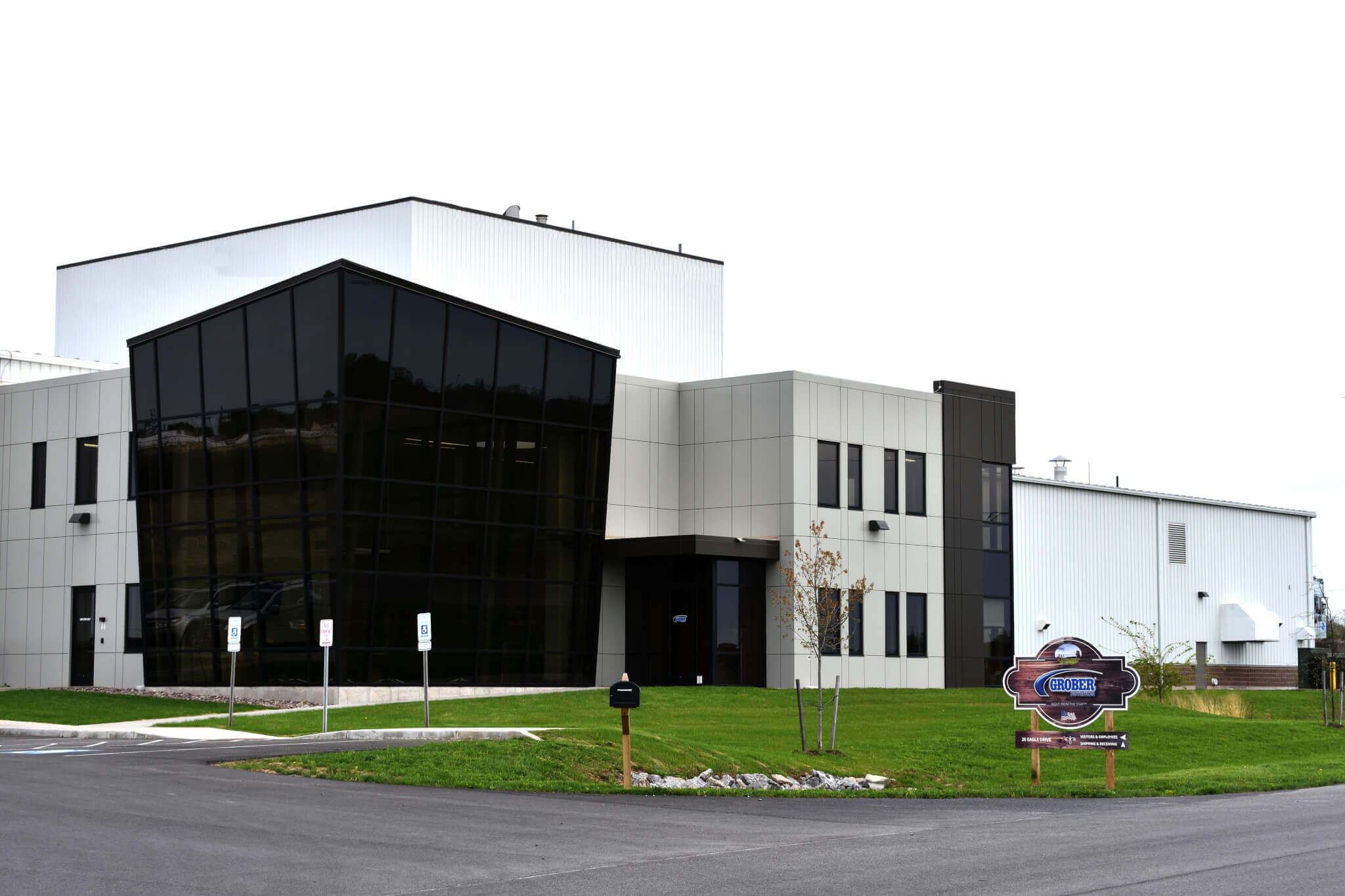 Groebr Nutrition US front building-edited